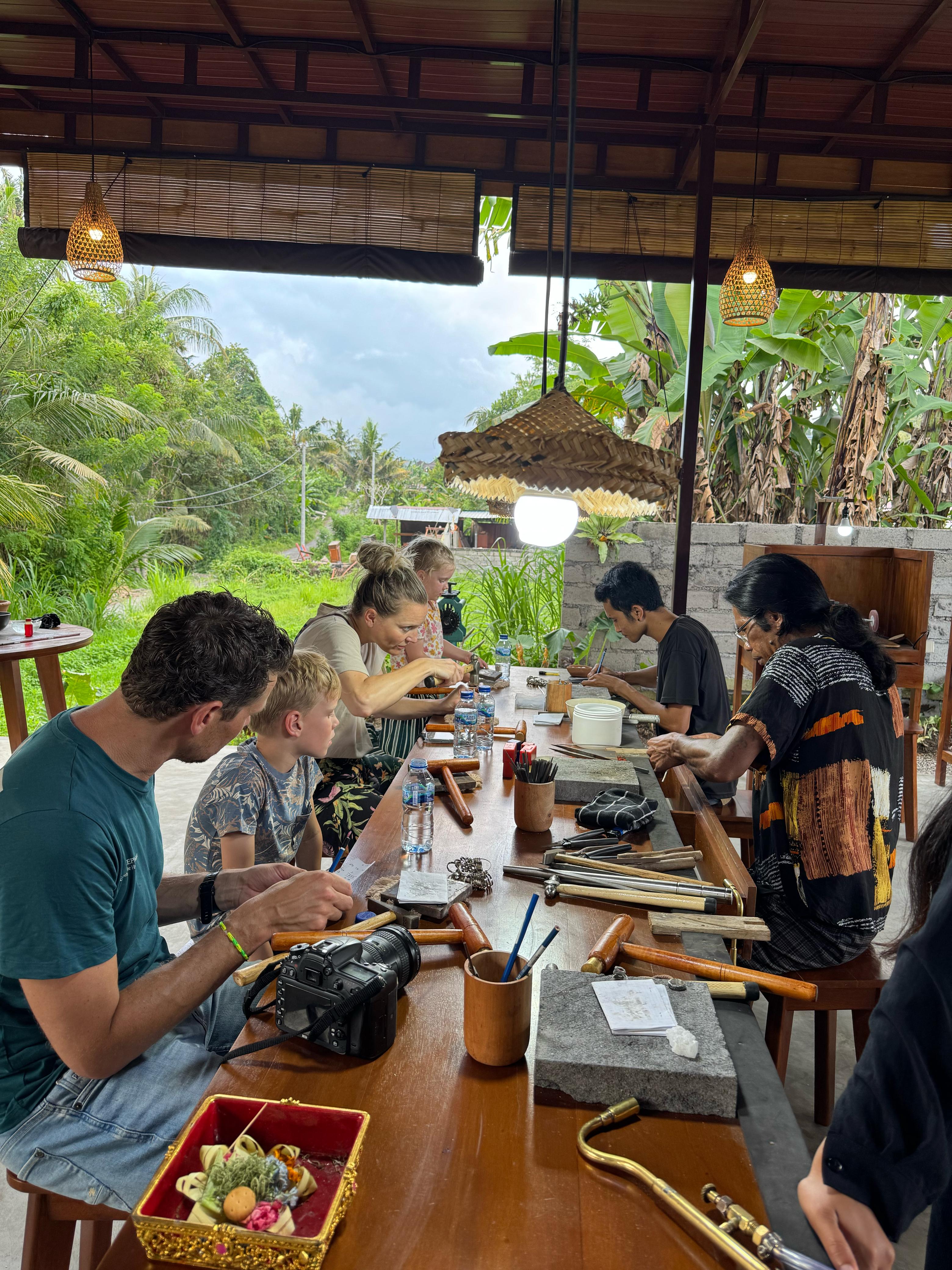 Description of image 1